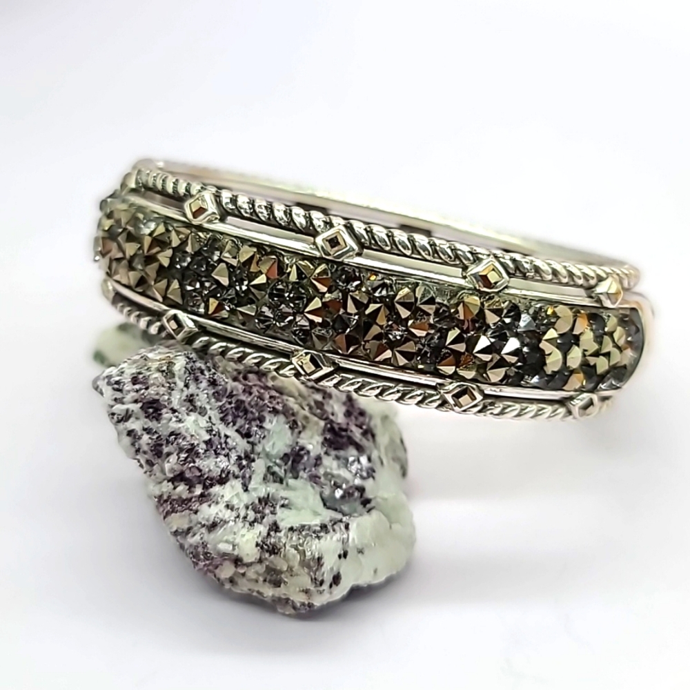 Brighton "CRYSTAL ROCKS" Gunmetal Swarovski Crystal Hinged Bangle Bracelet!